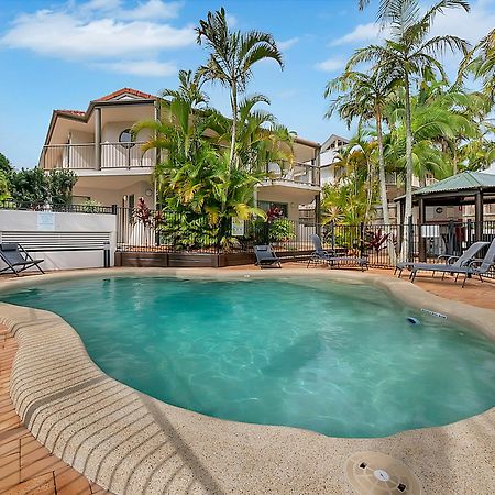 Cossies By The Sea Aparthotel Teluk Byron Bagian luar foto