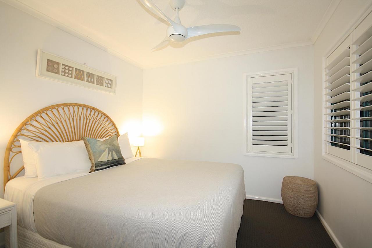 Cossies By The Sea Aparthotel Teluk Byron Bagian luar foto