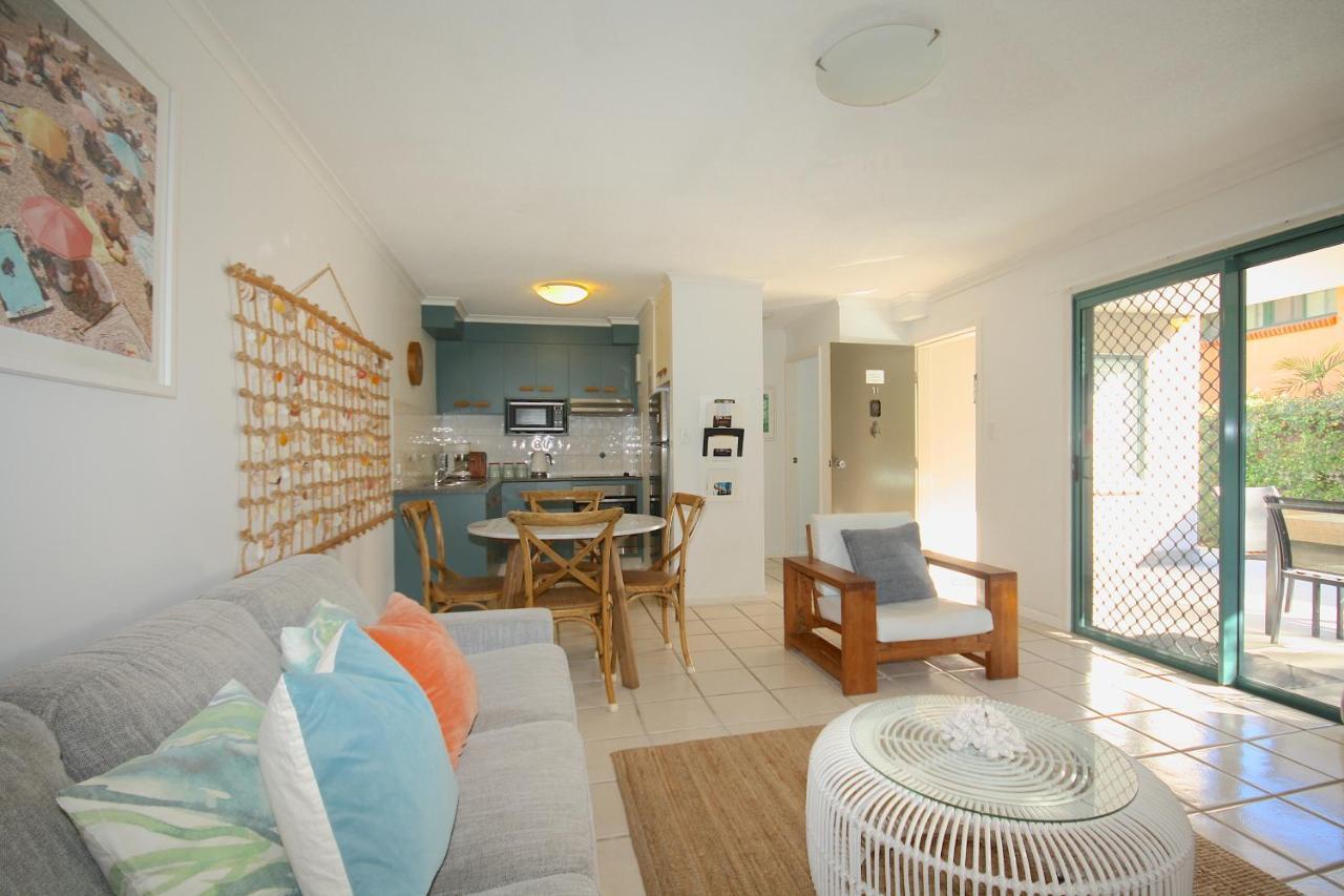 Cossies By The Sea Aparthotel Teluk Byron Bagian luar foto