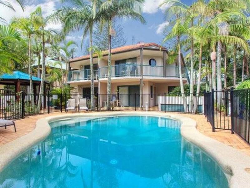 Cossies By The Sea Aparthotel Teluk Byron Bagian luar foto