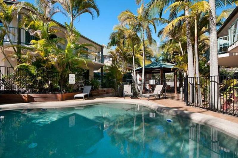 Cossies By The Sea Aparthotel Teluk Byron Bagian luar foto