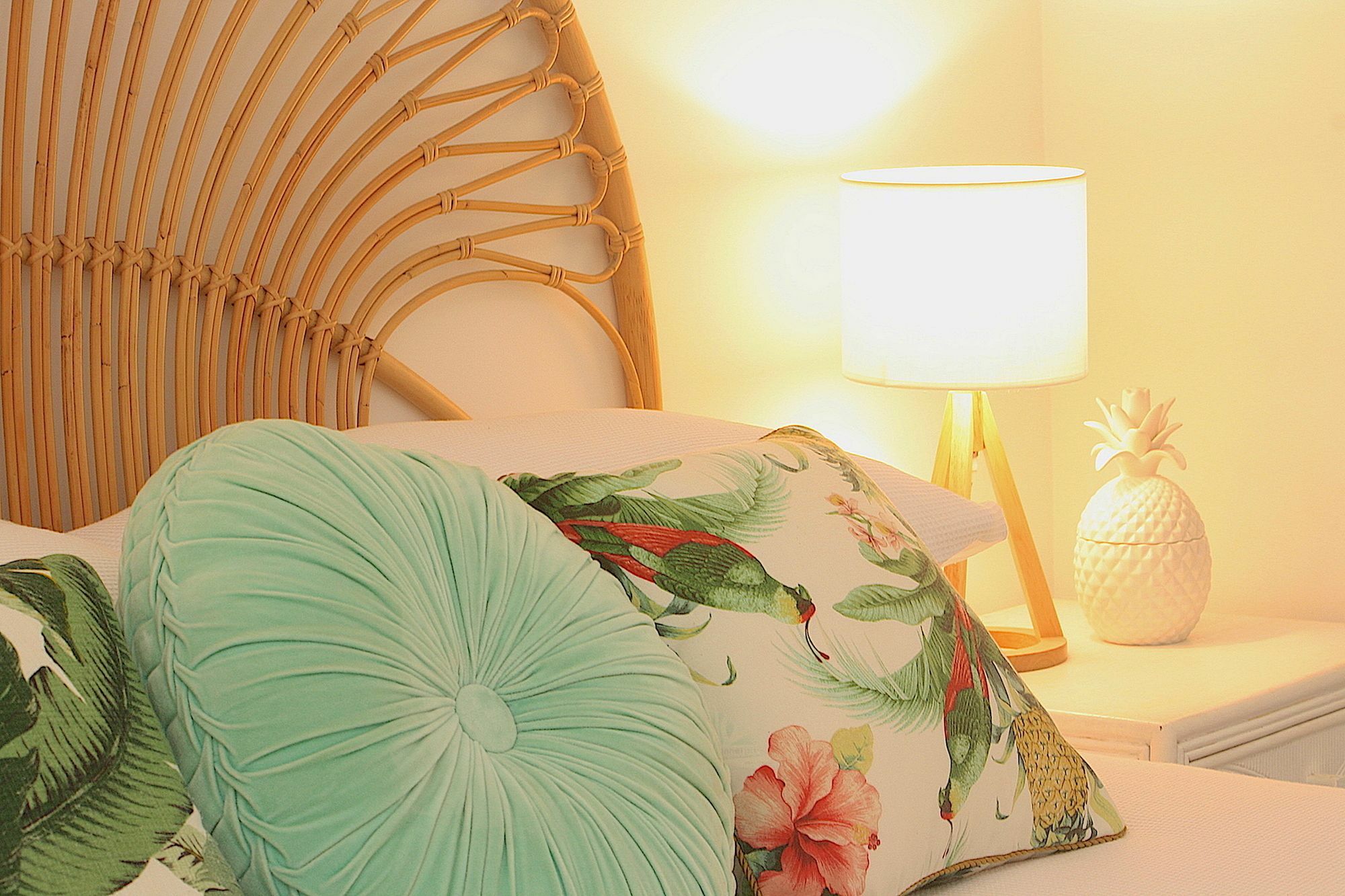 Cossies By The Sea Aparthotel Teluk Byron Bagian luar foto